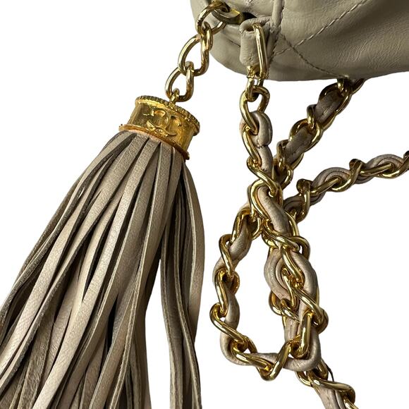 Chanel Vintage Tan Beige Quilted 24K Gold Chain Strap Camera Bag - Picture 11 of 15